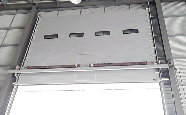 敦煌工业滑升门